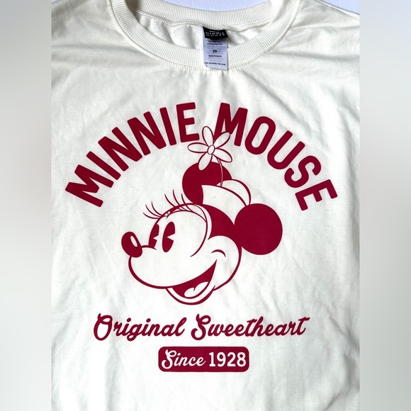 Disney White Crewneck Sweater Women’s Sz 2X with Minnie Mouse Design - Picture 10 of 12